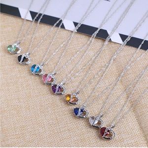 - 🦋Women Fashion Cubic Zirconia Inlaid Heart Shape Pendant Necklace Jewelry